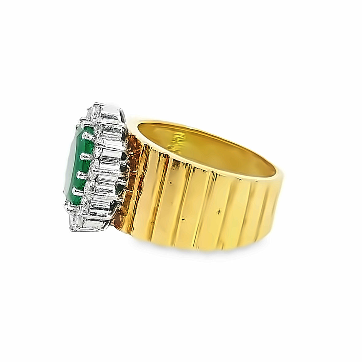 Estate 18K Yellow Gold Natural Oval Emerald & Diamond Halo Cocktail Ring