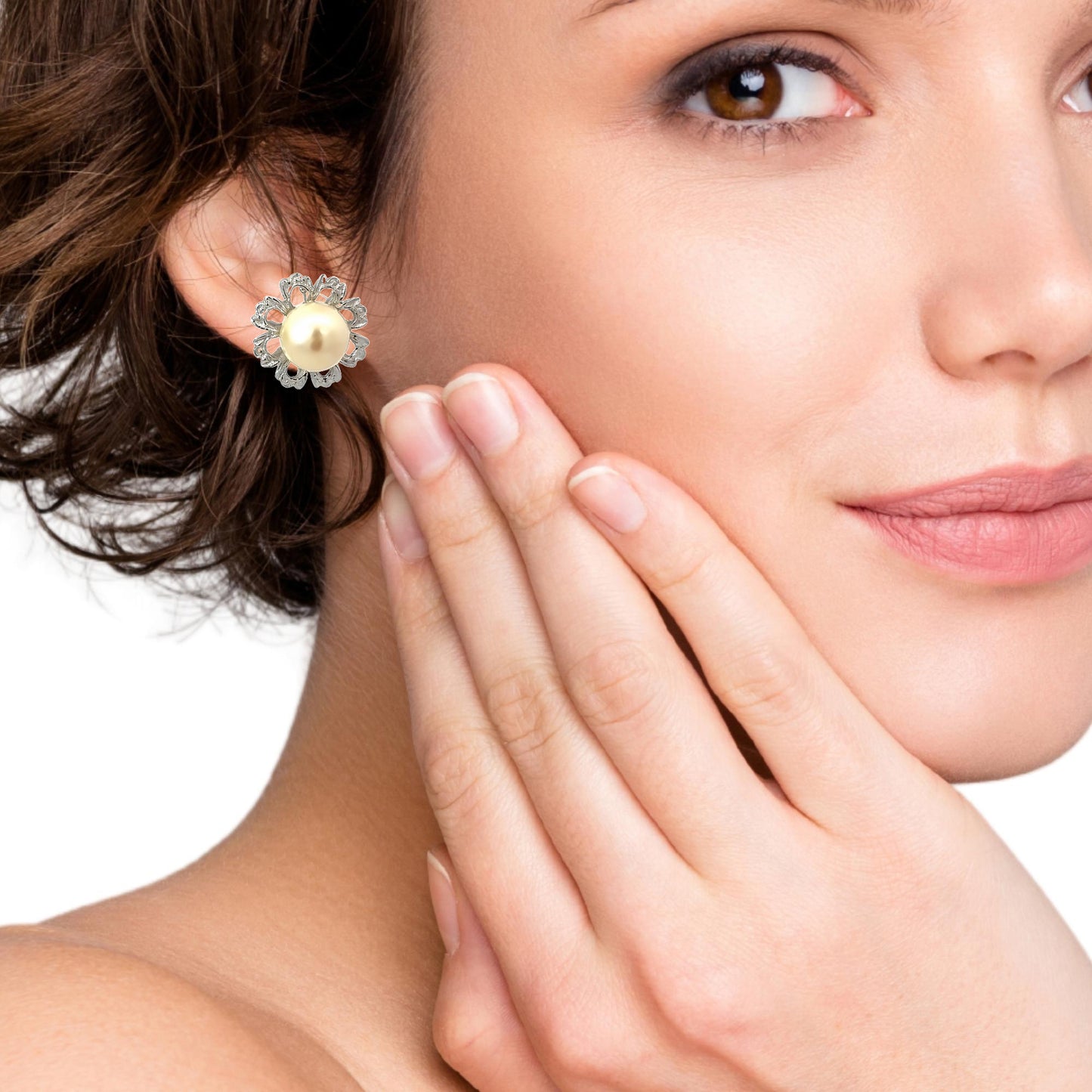 18K White Gold Pearl Flower Screw-Back Earrings