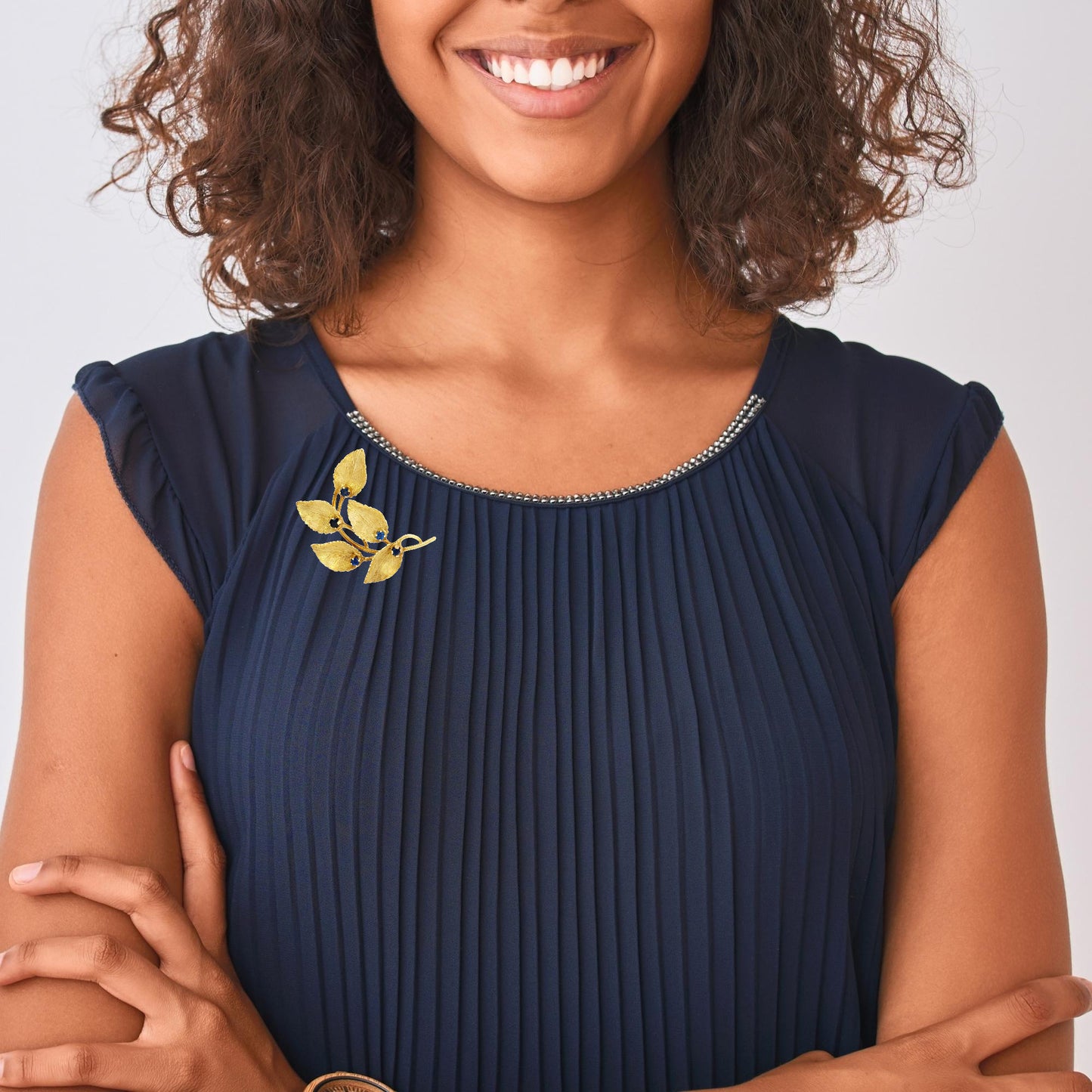 18K Yellow Gold & Sapphire Leaf Branch Brooch