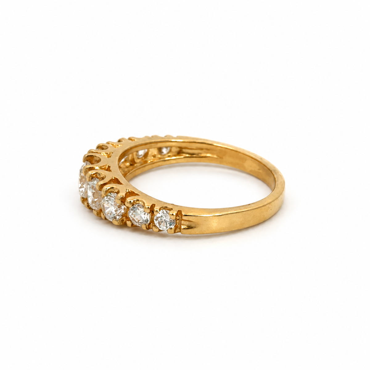 14K Yellow Gold Graduated Diamond Band