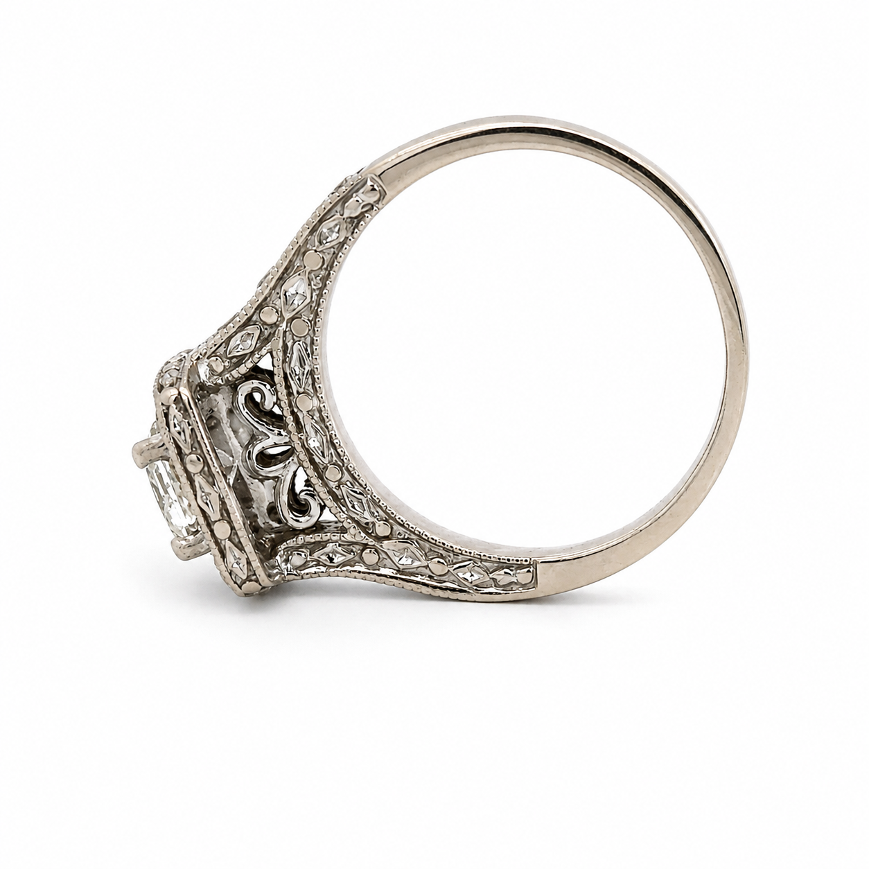 14K White Gold Diamond Halo Estate Ring – Filigree Vintage