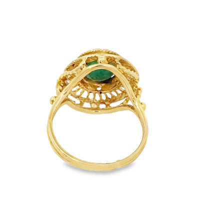 Striking 14K Yellow Gold Emerald Rinf