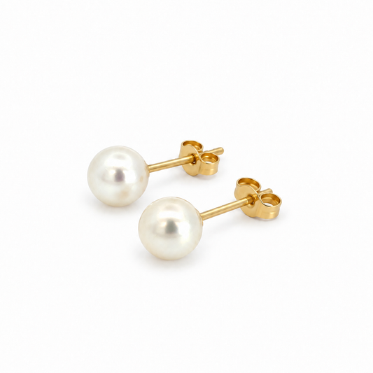 Classic 7mm Pearl Stud Earrings in Yellow Gold