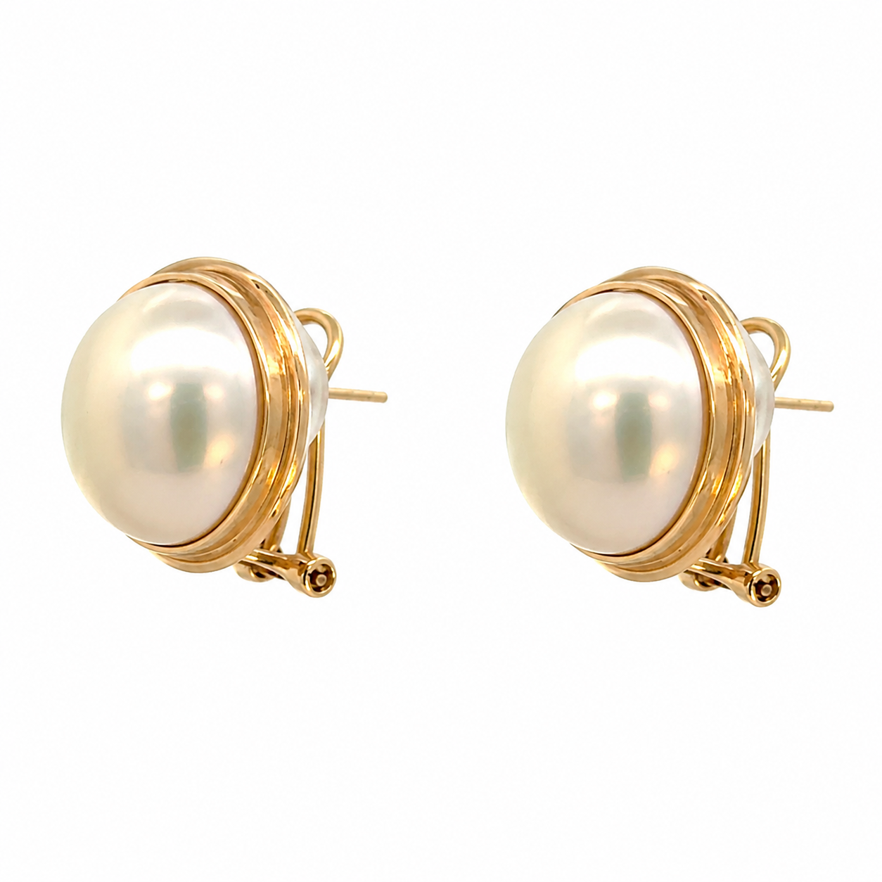 Classic 14K Yellow Gold Mother of Pearl Button Earrings