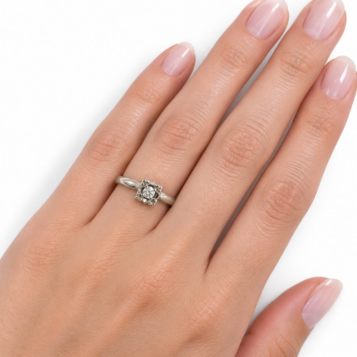 14K White Gold Vintage Diamond Ring – Petite Floral Setting