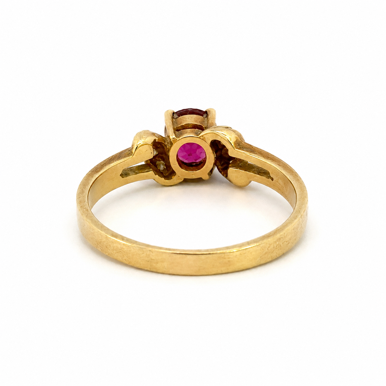 14K Gold Vintage Oval Ruby & Diamond Ring