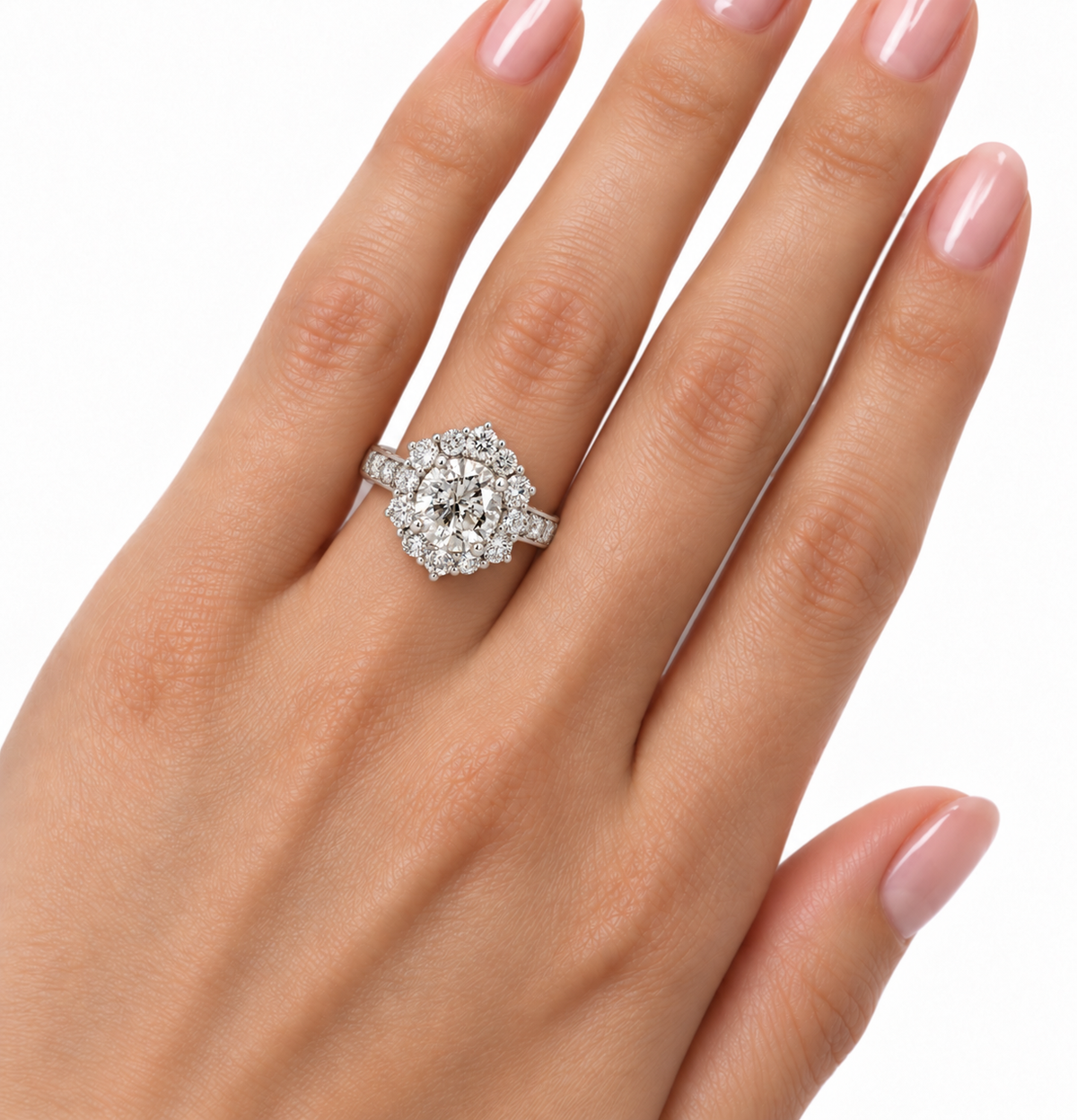 18K White Gold Round Diamond Cluster Ring with Diamond Shoulders