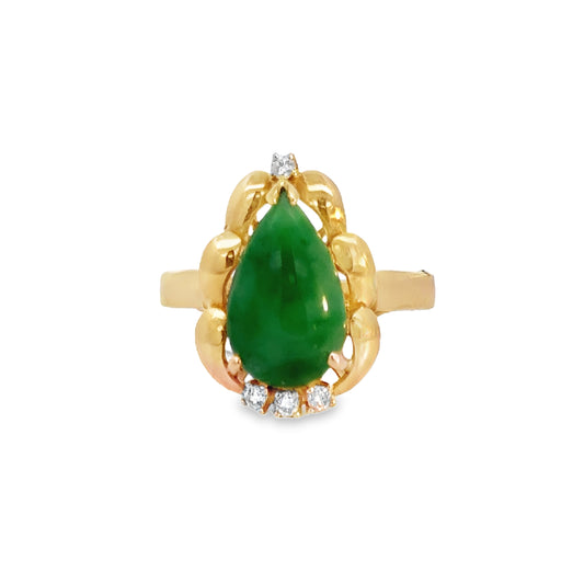 Elegant 18K Yellow Gold Jade & Diamond Ring