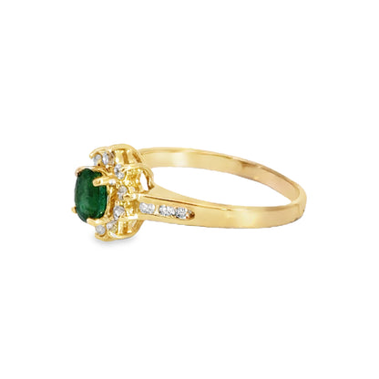 Elegant 14K Yellow Gold Emerald & Diamond Ring