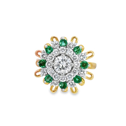 Lovely 18K Yellow Gold Emerald & Diamond Ring