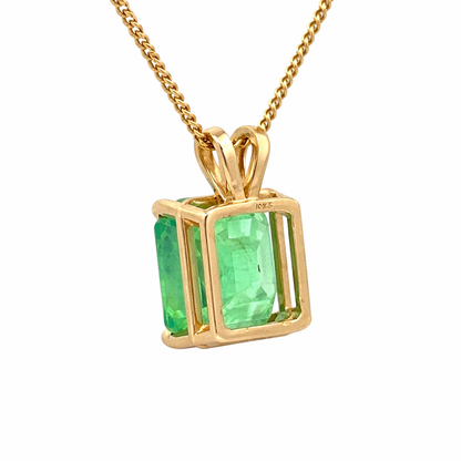 Elegant Emerald Pendant Necklace with Gold Chain