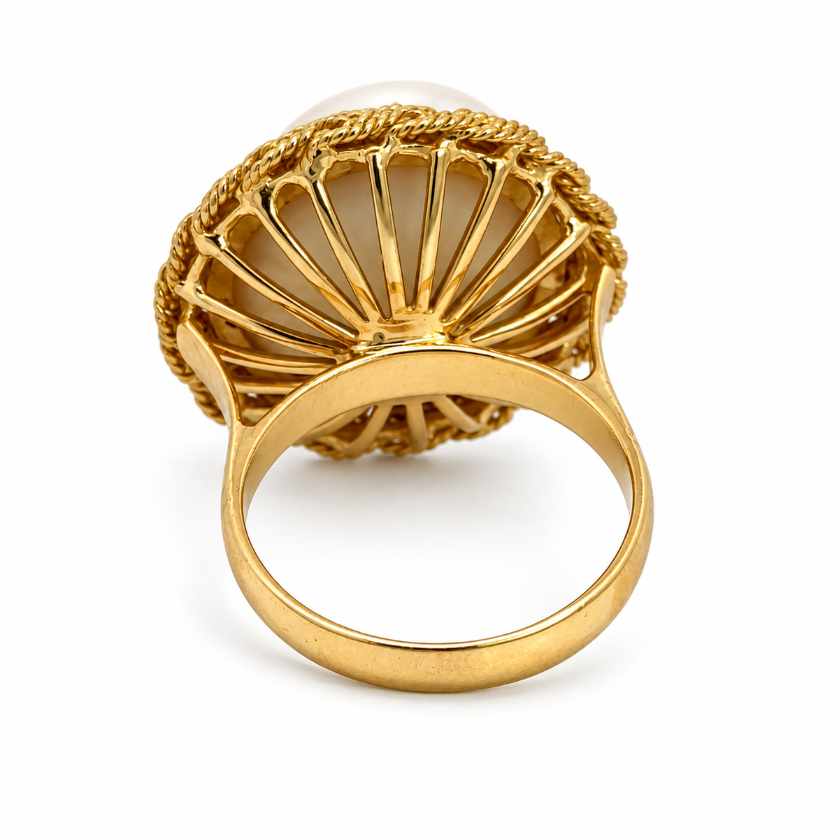 Vintage 14K Yellow Gold Domed Mabe Pearl Statement Ring