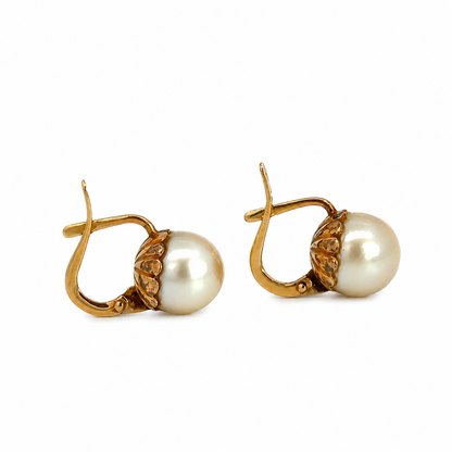 Charming Vintage 14K Yellow Gold Russian Pearl Leverback Earrings