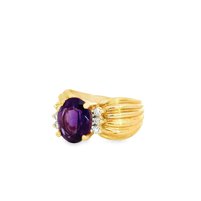 14K Yellow Gold Amethyst & Diamond Ring with Ribbed Gold Shoulders