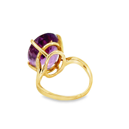 Classic Raised 14K Gold Ring with Faceted Amethyst