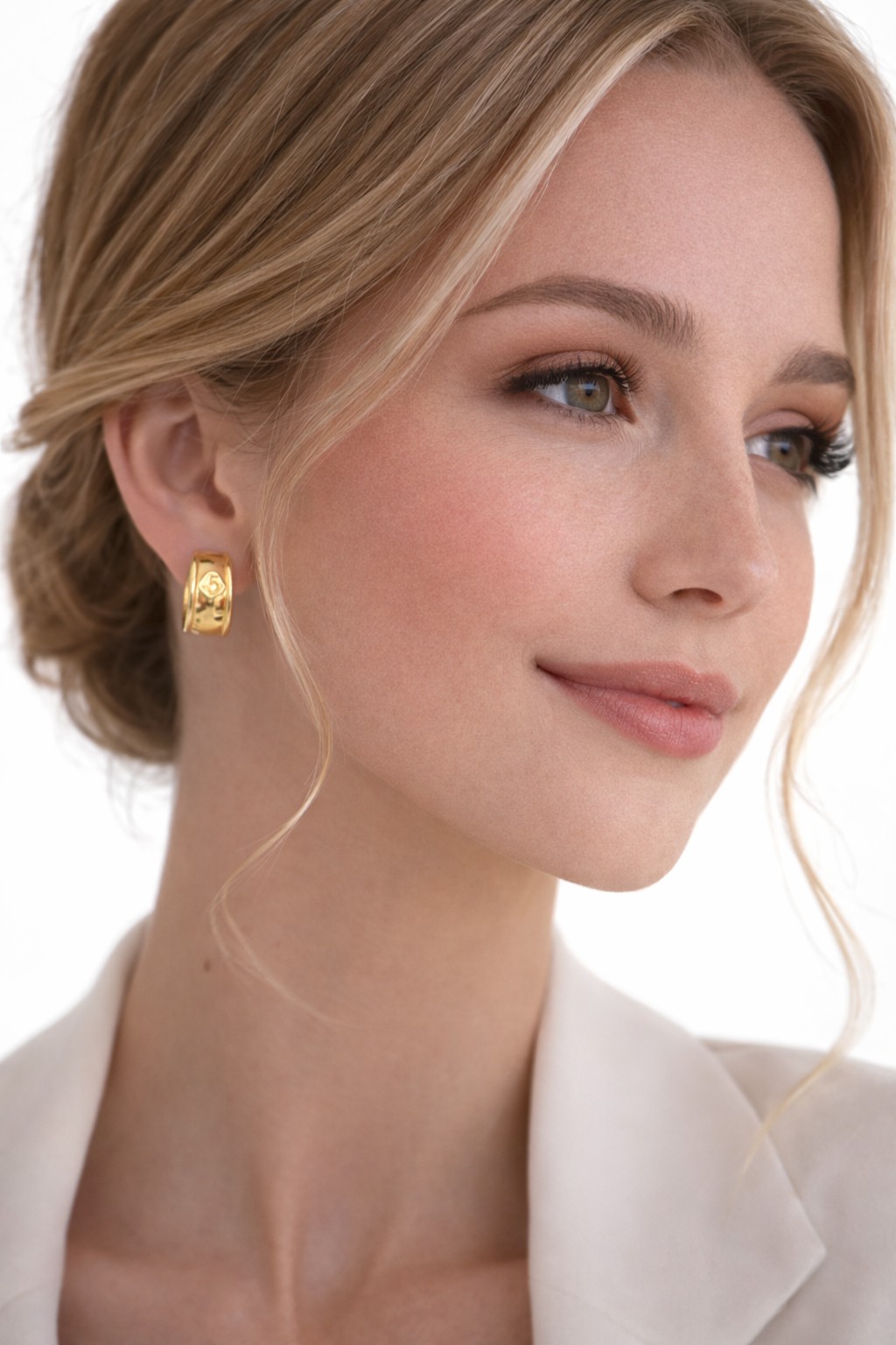Italian 18K Yellow Gold Wide Hoop Earrings – Classic Polished Design