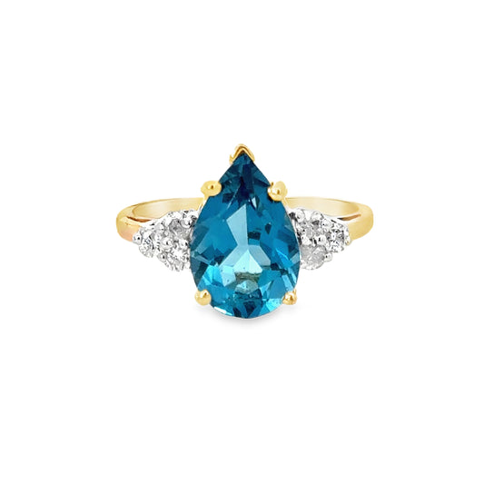 Exquisite 14K Yellow Gold Pear-Cut Blue Topaz Ring