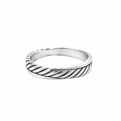 David Yurman Crossover Ring – Sterling Silver & Pavé Diamonds