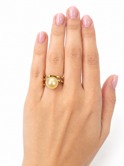 Vintage 18K Yellow Gold Natural Pearl Modernist Ring
