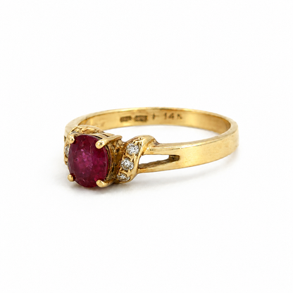 14K Gold Vintage Oval Ruby & Diamond Ring