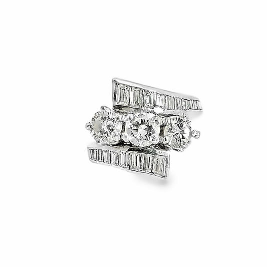 Exquisite Platinum & Diamond Ring