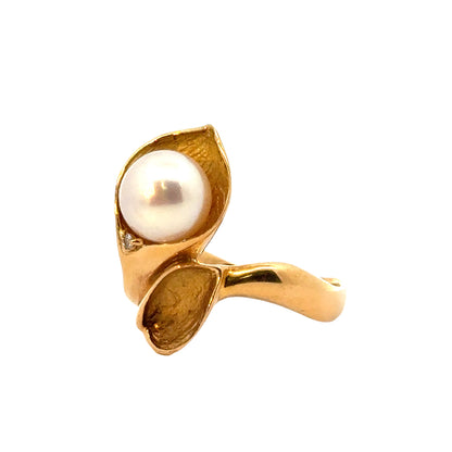 18K Yellow Gold Leaf-Enclosed Pearl & Diamond Ring