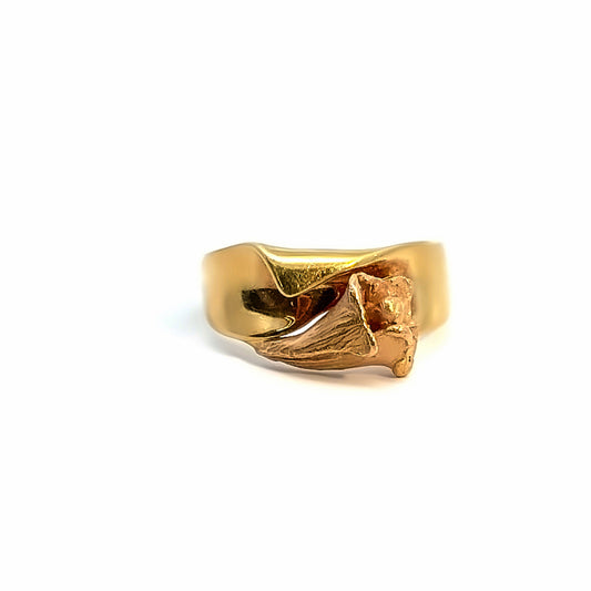 18K Yellow Gold Stargazer Lily Ring