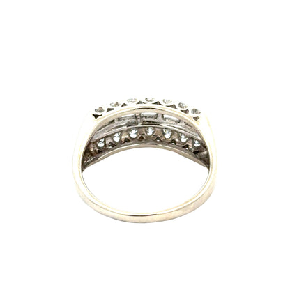 Elegant Mid-Century White Gold Diamond Ring