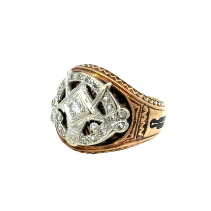 Men’s Masonic Signet Ring in Yellow Gold – Diamond Accents