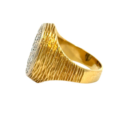18K Yellow Gold Diamond Cluster Ring, 13 Round Diamonds, Ribbed Textured Band