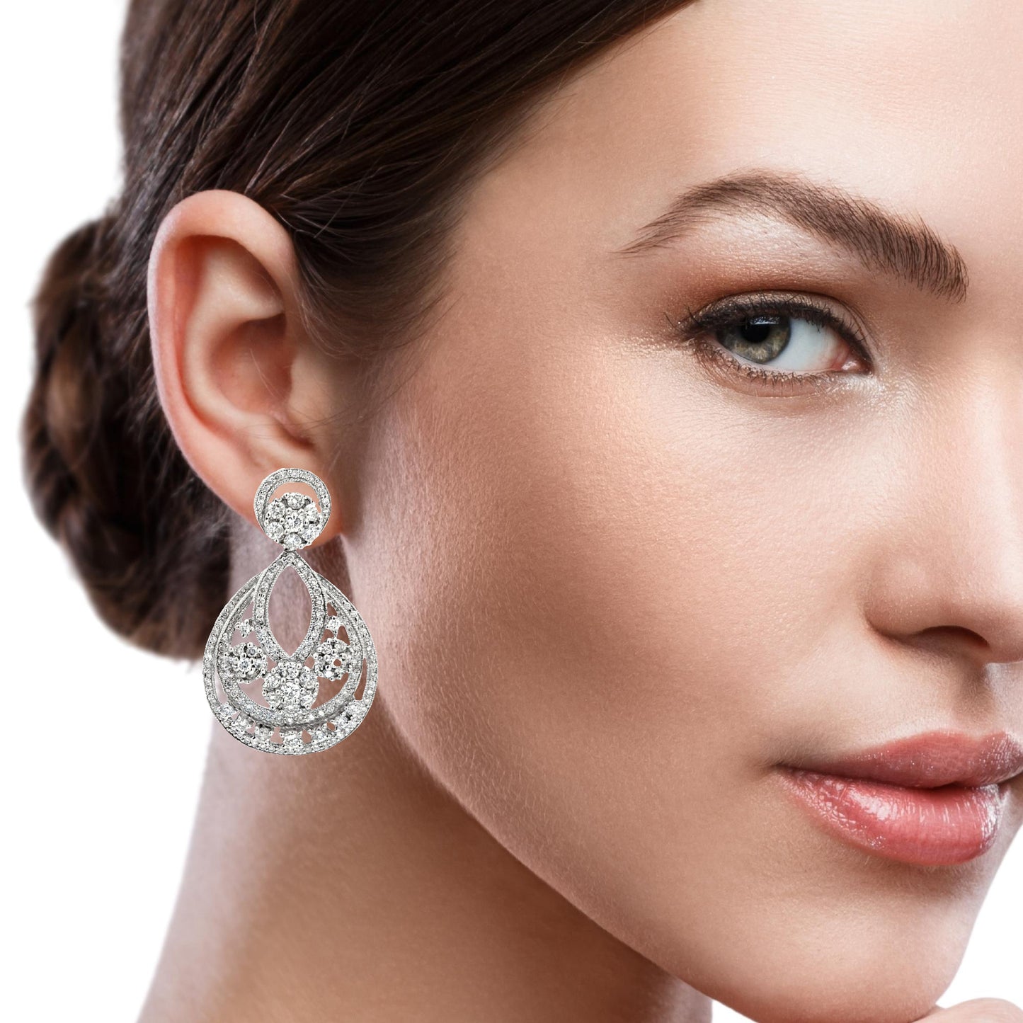 Large Diamond Teardrop Drop Earrings – 18K White Gold