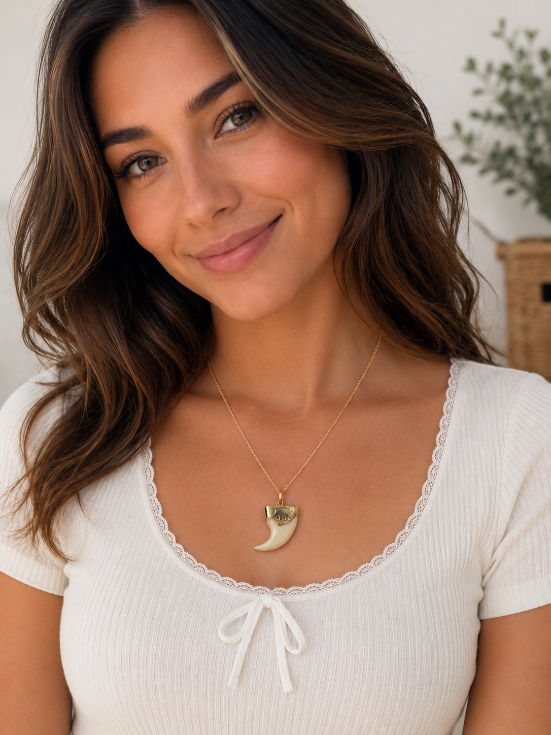 Vintage Safari Style Elephant Tooth Pendant in Yellow Gold
