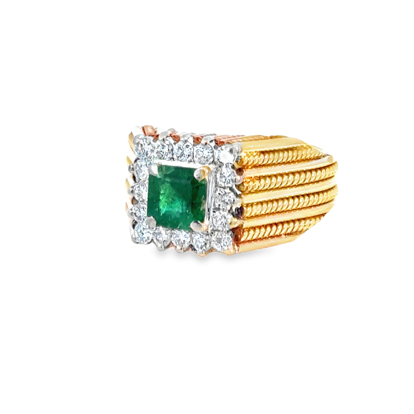 Striking Emerald and Diamond Halo Ring in 14K Yellow Gold – Ribbed Dome Setting