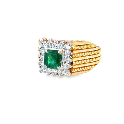 Striking Emerald and Diamond Halo Ring in 14K Yellow Gold – Ribbed Dome Setting