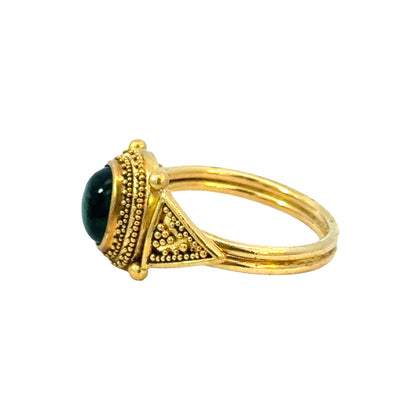 18K/22K Gold Vintage Emerald Cabochon Ring with Ornate Detail