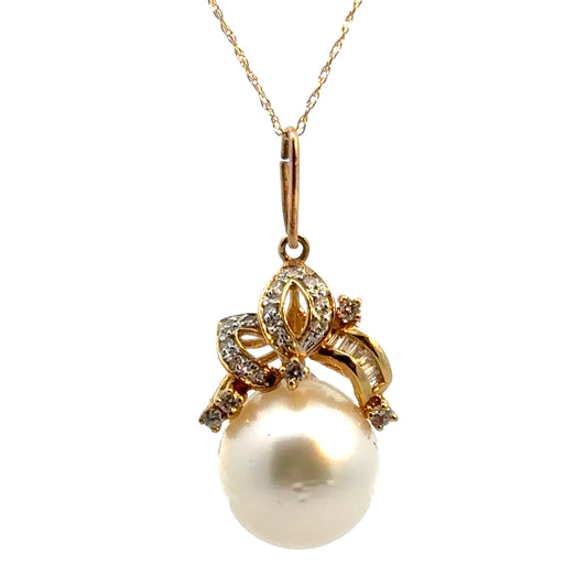 Classic 14K Yellow Gold Pearl Pendant with Sparkling Diamond Accents