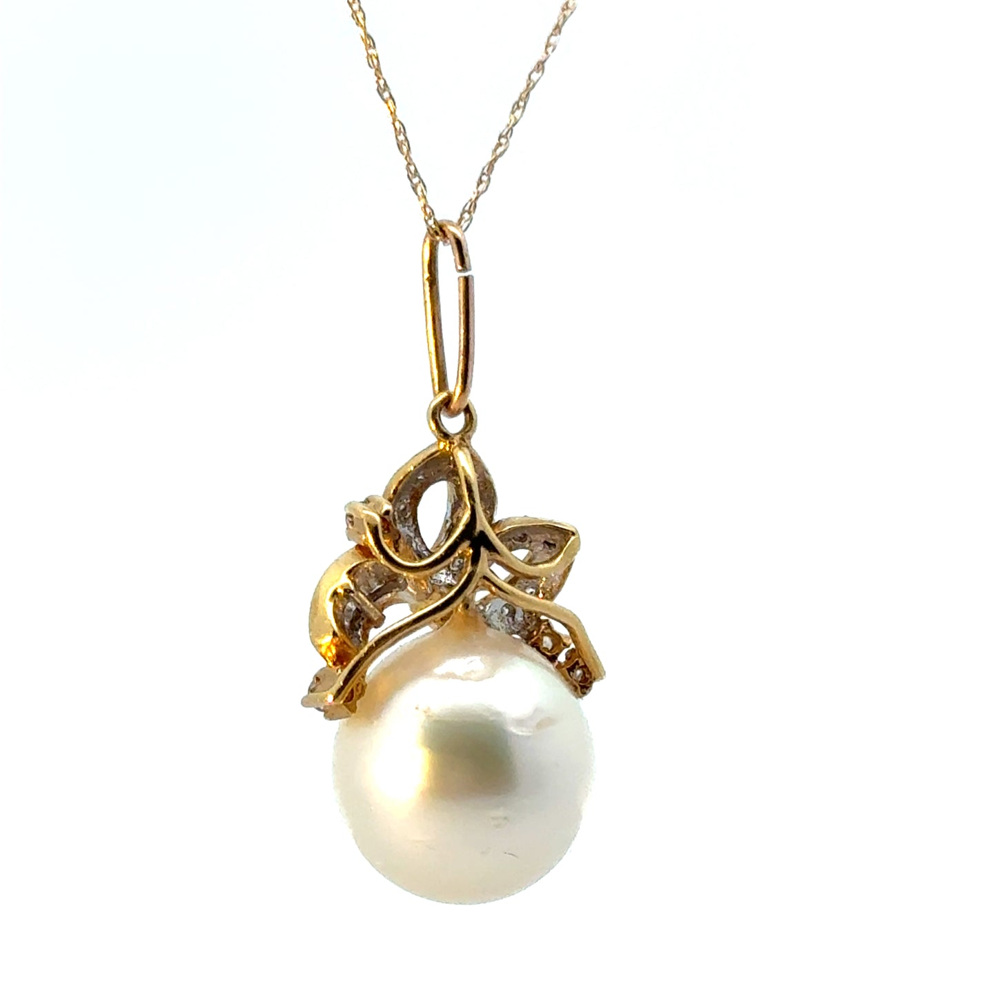 Classic 14K Yellow Gold Pearl Pendant with Sparkling Diamond Accents