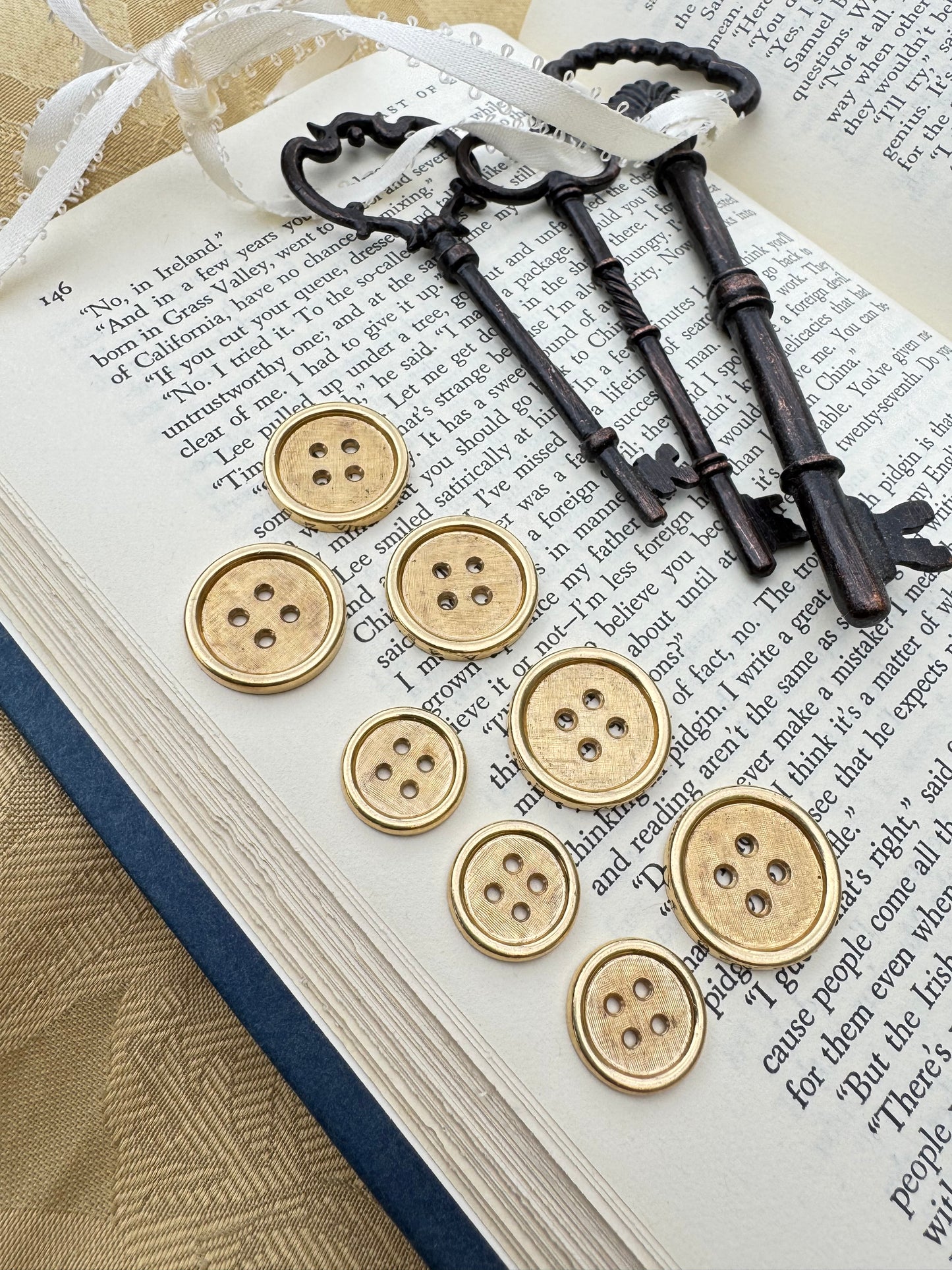 Antique 1940’s 14K Yellow Gold Buttons – Hallmarked “LINDSAY 14K”
