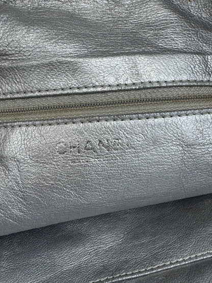 Chanel Black Lambskin Chain Hobo Bag with CC Charm – Made in Italy