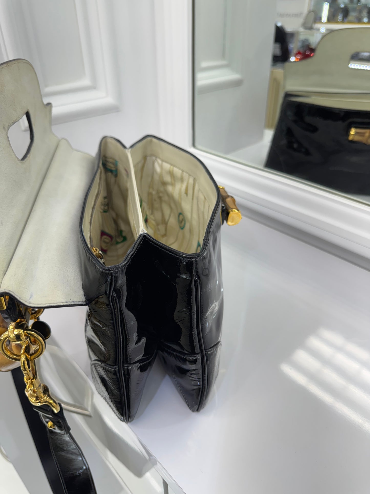 Vintage Gucci Bamboo Top Handle Bag – Black Patent Leather – Made in Italy
