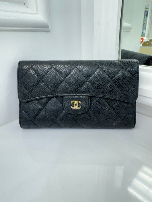 Chanel Vintage Quilted Caviar Leather Wallet – Black & Burgundy