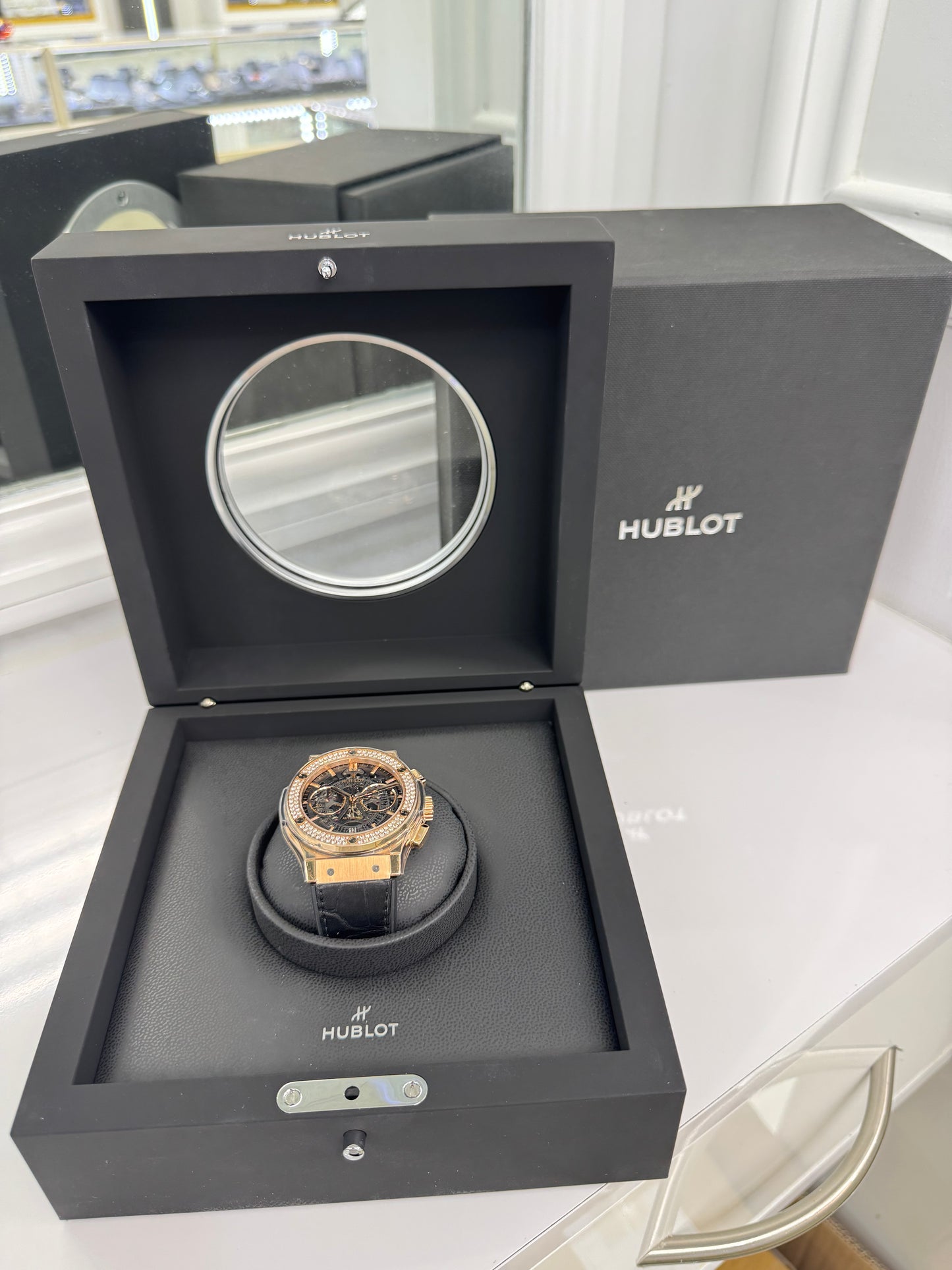 Hublot Classic Fusion King Gold Diamonds Chronograph