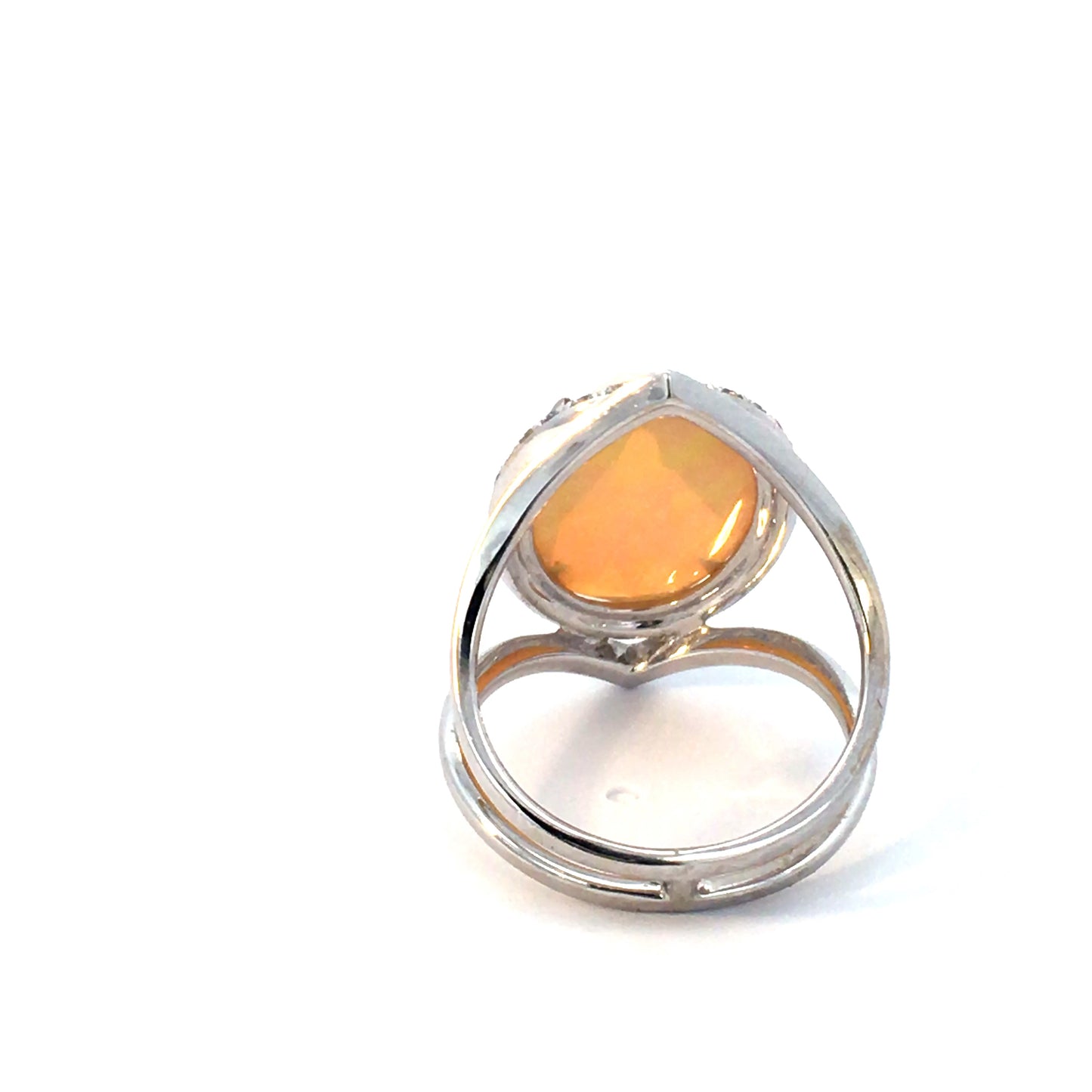 Stunning 18K White Gold Opal and Diamond Ring