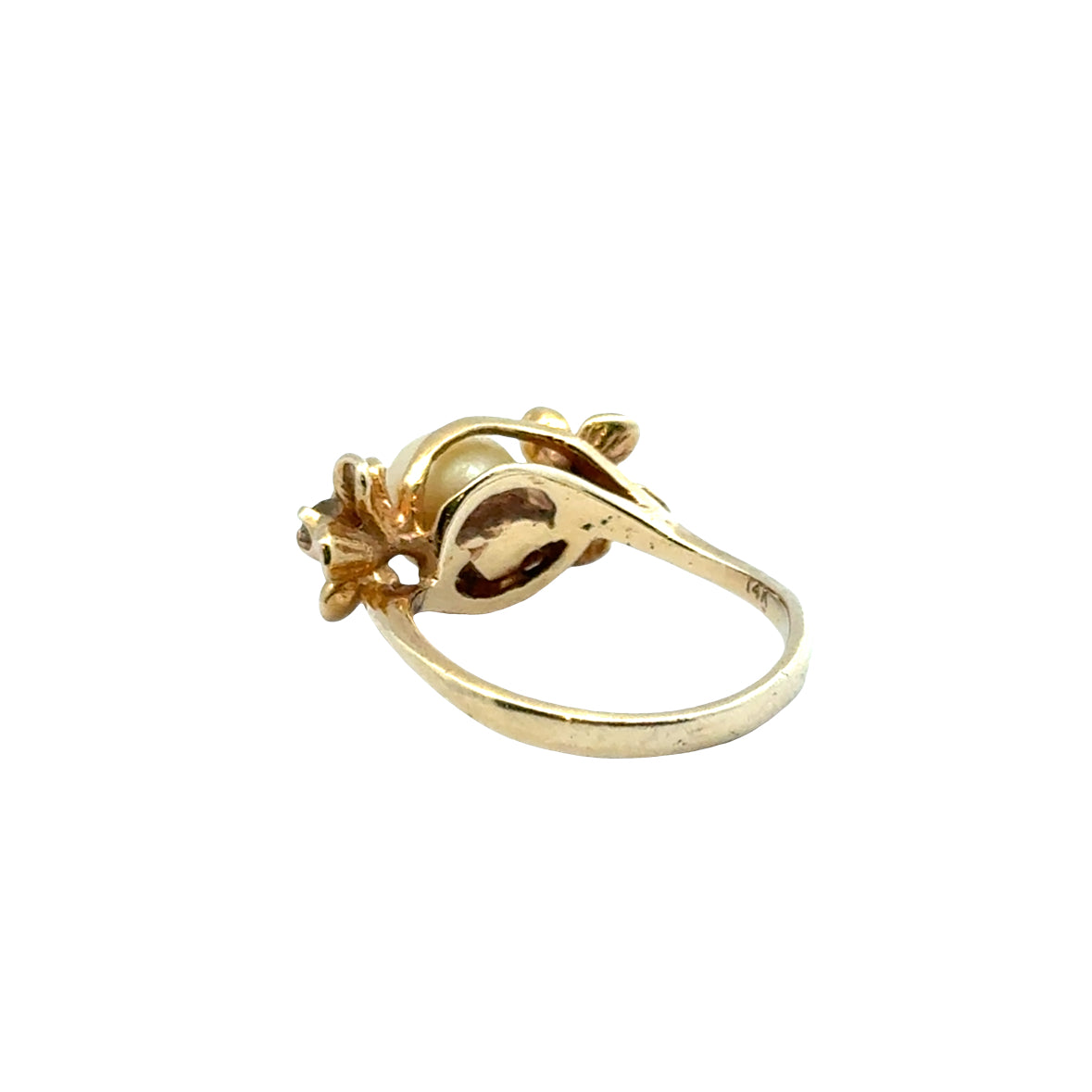 Romantic Floral Pearl Ring in 14K Gold with Diamonds