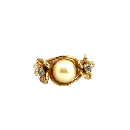 Romantic Floral Pearl Ring in 14K Gold with Diamonds