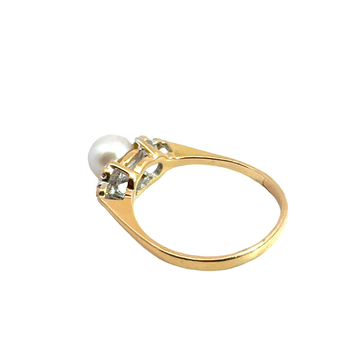 Delicate 14K Gold Ring with Pearl & Diamond Accents