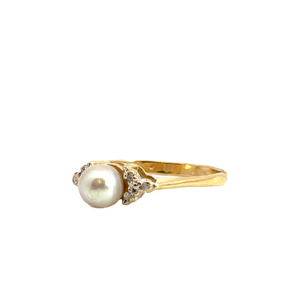 Delicate 14K Gold Ring with Pearl & Diamond Accents