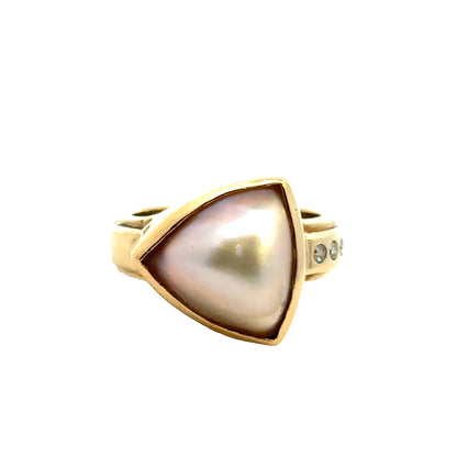Triangular Mother of Pearl Ring in 14K Yellow Gold with Diamond details