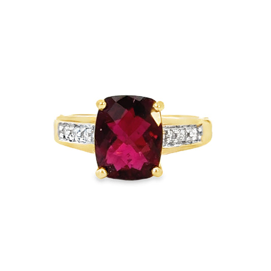 14K Yellow Gold Red Garnet & Diamond Ring