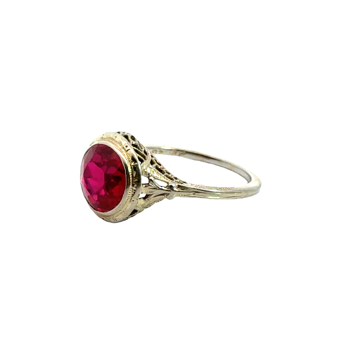 Vintage 18K White Gold Filigree Ruby Ring